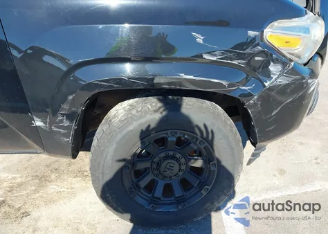 2017 Toyota Tacoma Access Cab/Sr/Sr5 z USA, uszkodzony, nr VIN 5TFRX5GNXHX099463